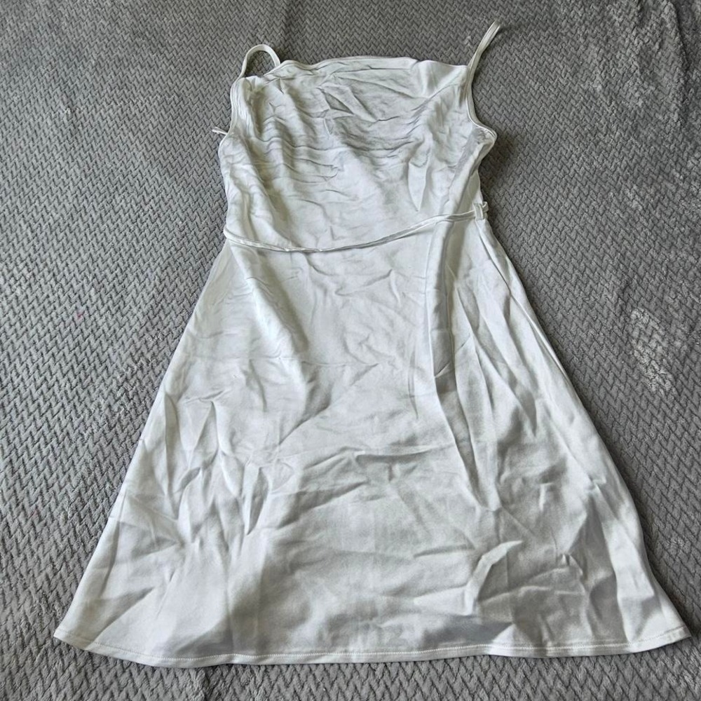 Motel Paiva Women's Dress XS Satin Ivory NWT‎